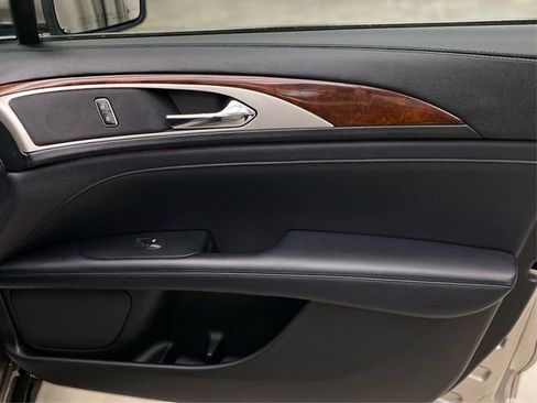 Used 2019 Lincoln MKZ Reserve image 25