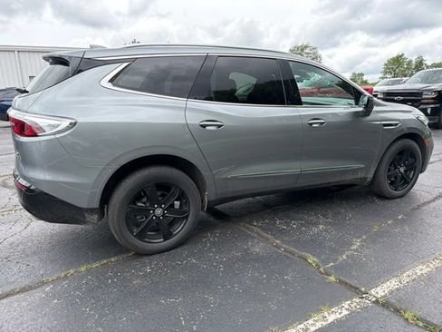 Used 2023 Buick Enclave Essence w/ Sport Touring Edition AWD/4WD image 3