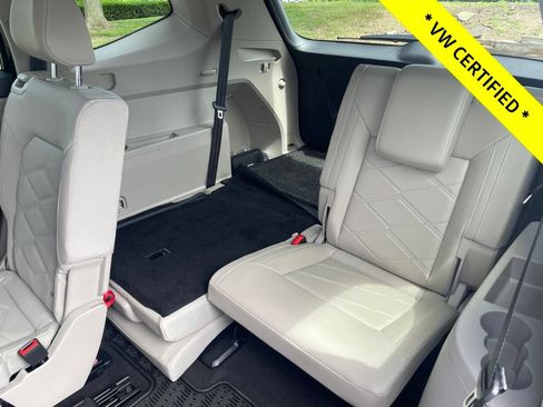 Used 2024 Volkswagen Atlas SE AWD/4WD image 20