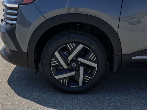 New 2026 Nissan Kicks SV FWD image 11