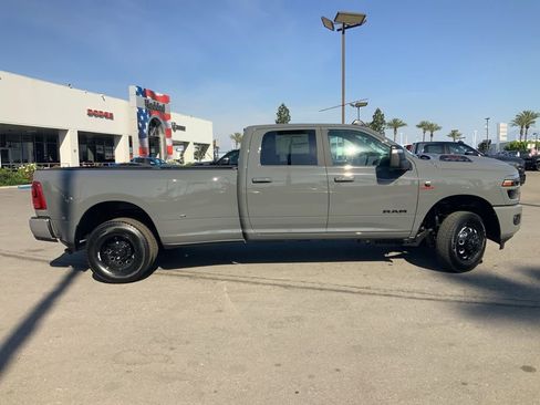 New 2026 RAM 3500 Laramie AWD/4WD image 11