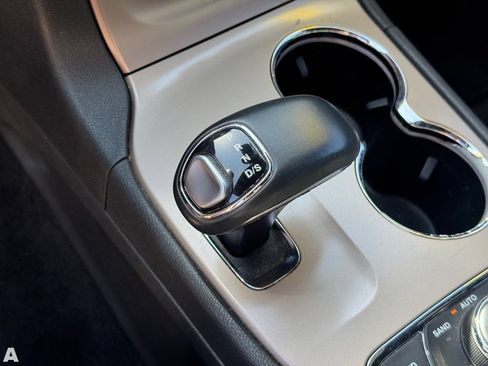 Used 2015 Jeep Grand Cherokee Limited AWD/4WD image 10