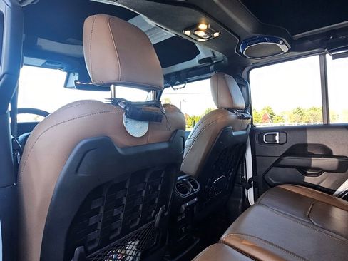 Used 2021 Jeep Wrangler Unlimited Rubicon 4xe w/ Cold Weather Group image 22