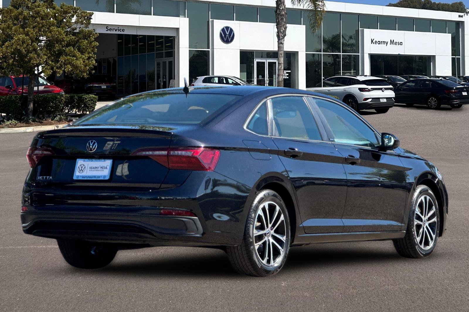 Used 2023 Volkswagen Jetta Sport FWD image 4