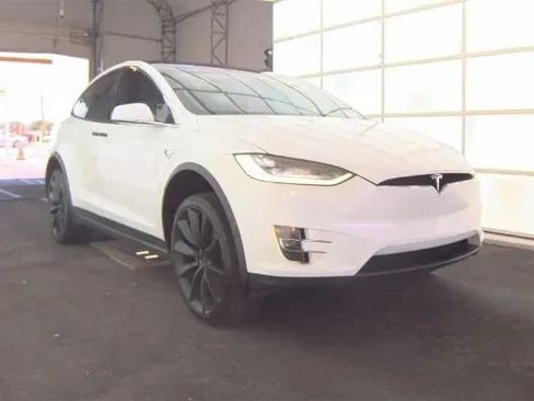 Used 2018 Tesla Model X 75D AWD/4WD image 1