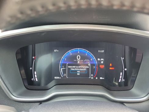 Used 2025 Toyota Corolla Cross XLE w/ Convenience Package image 24