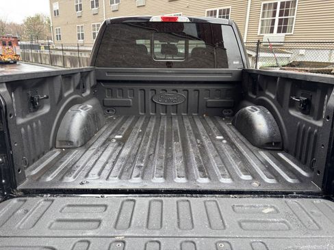 Used 2017 Ford F150 Lariat image 17