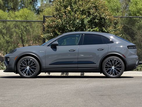 New 2026 Porsche Macan Electric RWD image 2