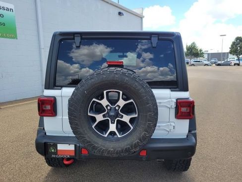 Used 2022 Jeep Wrangler Unlimited Rubicon w/ Cold Weather Group AWD/4WD image 7