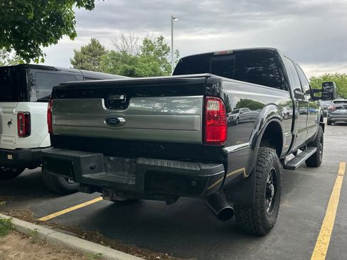 Used 2016 Ford F350 Platinum w/ FX4 Off-Road Package AWD/4WD image 4
