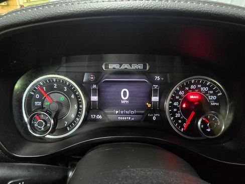 Used 2022 RAM 1500 Laramie w/ Sport Appearance Package AWD/4WD image 27
