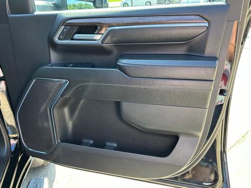 Used 2024 Chevrolet Silverado 2500 LT image 22