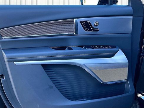 Used 2026 Cadillac Vistiq Sport image 16