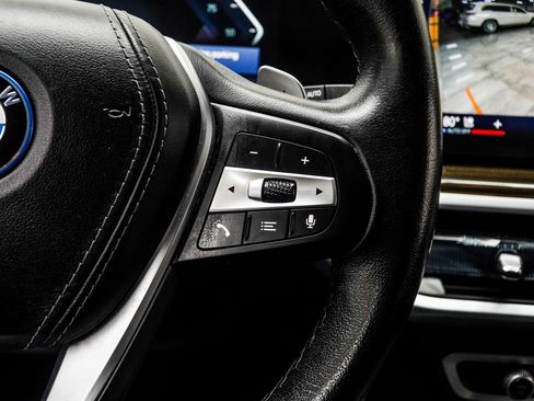 Used 2025 BMW X5 xDrive50e image 26