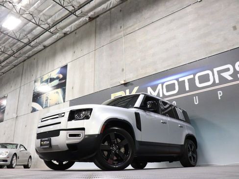 Used 2022 Land Rover Defender 110 SE AWD/4WD image 71