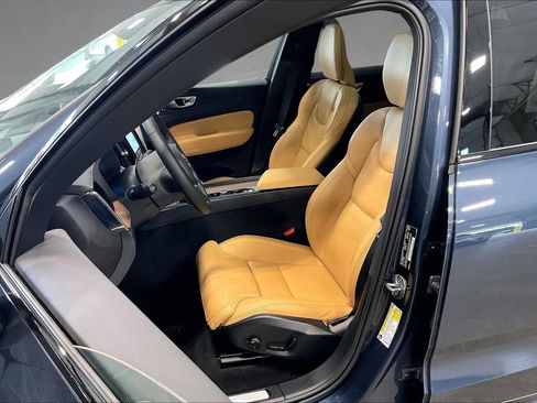 Used 2024 Volvo XC60 T8 Ultimate w/ Protection Package Premier AWD/4WD image 22
