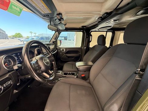 Used 2021 Jeep Wrangler Unlimited Sport AWD/4WD image 32