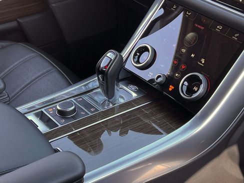 Used 2022 Land Rover Range Rover Sport Autobiography image 38