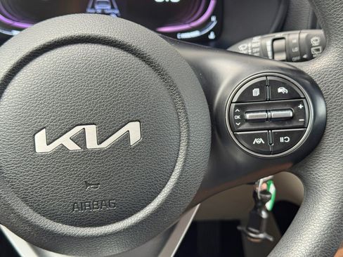 Used 2023 Kia Soul LX w/ LX Technology Package FWD image 20