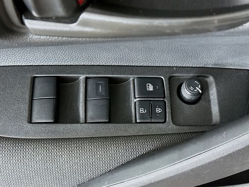 Used 2025 Toyota Corolla LE image 15