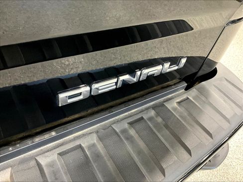 Used 2018 GMC Sierra 1500 Denali AWD/4WD image 25