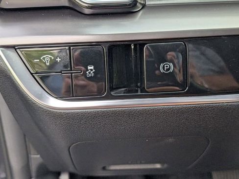 Used 2024 Kia Sportage EX image 38