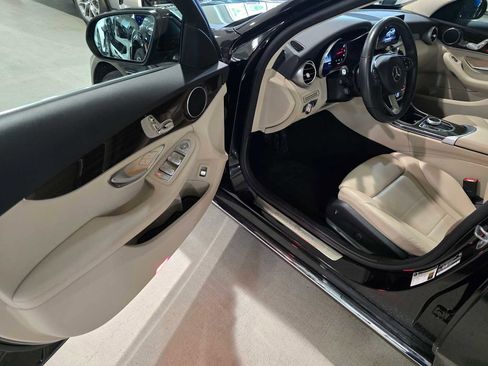 Used 2018 Mercedes-Benz C 300 4MATIC Sedan image 23
