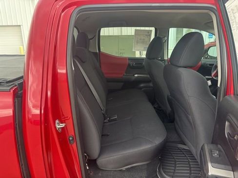 Used 2019 Toyota Tacoma SR5 image 36