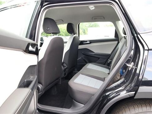 New 2025 Volkswagen Taos S image 23