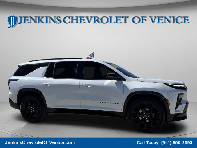 Certified 2024 Chevrolet Traverse RS FWD image 2
