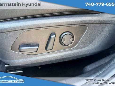 Used 2023 Kia Sportage EX image 15