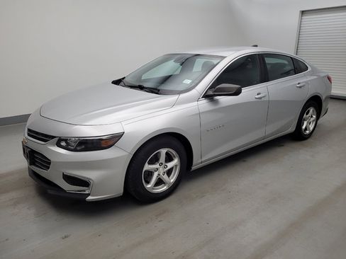 Used 2018 Chevrolet Malibu LS FWD image 2