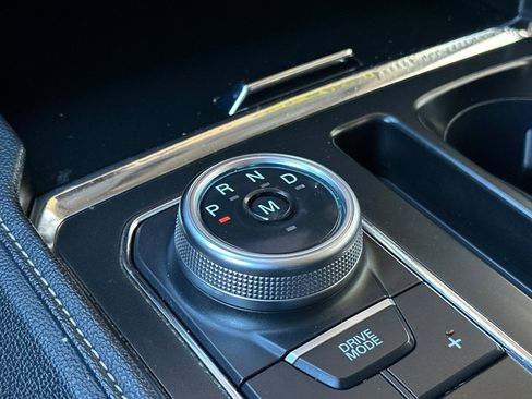 Used 2024 Ford Expedition Max XLT image 22