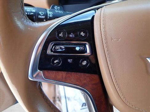Used 2016 Cadillac Escalade ESV Platinum image 18