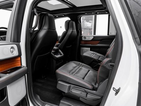 Used 2022 Lincoln Navigator L Black Label image 36