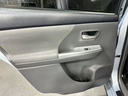 Used 2012 Toyota Prius V Two FWD image 20