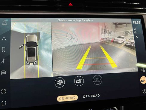 Used 2023 Land Rover Range Rover SE image 37