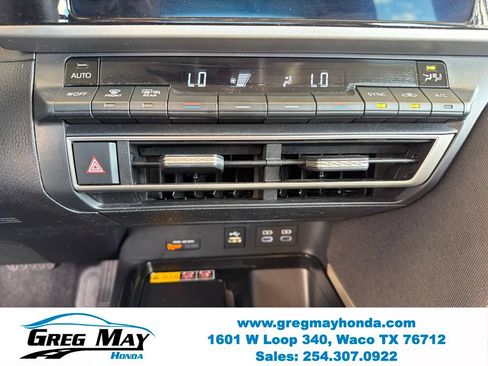 Used 2025 Toyota Camry LE FWD image 19