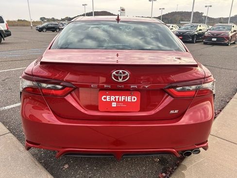 Certified 2021 Toyota Camry SE image 4