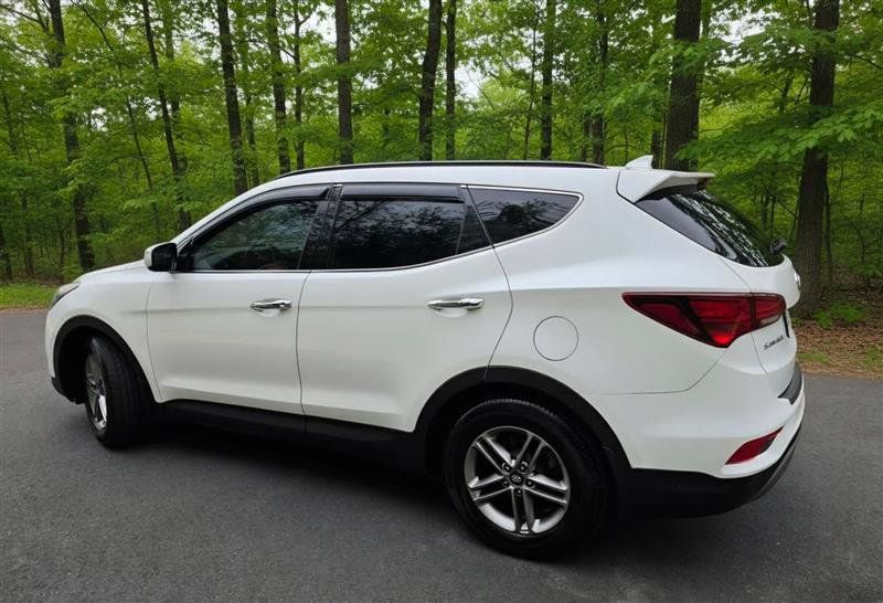 Used 2018 Hyundai Santa Fe Sport w/ 2.4L Tech Package 04 AWD/4WD image 7
