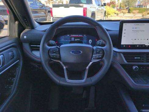 Used 2025 Ford Explorer ST-Line w/ Premium Package image 16