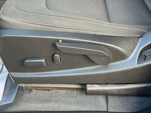 Used 2019 GMC Canyon SLE w/ SLE Convenience Package image 21