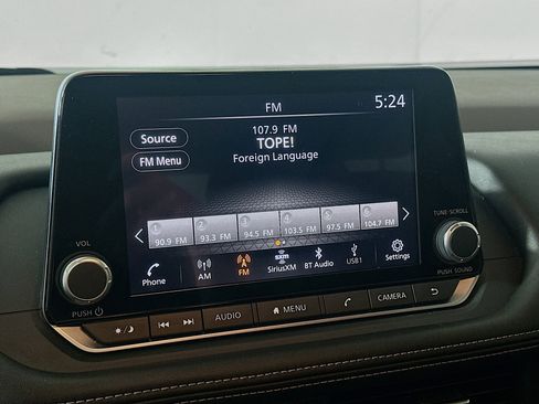 Used 2023 Nissan Rogue SV FWD image 21