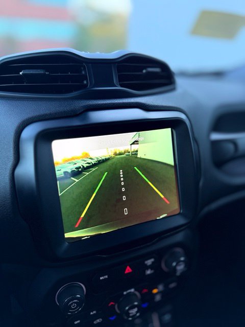 Used 2023 Jeep Renegade Latitude w/ Premium Group AWD/4WD image 12