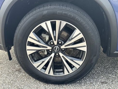 Certified 2023 Nissan Rogue SV image 11