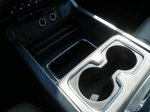 Used 2016 GMC Sierra 2500 Denali w/ Duramax Plus Package image 27