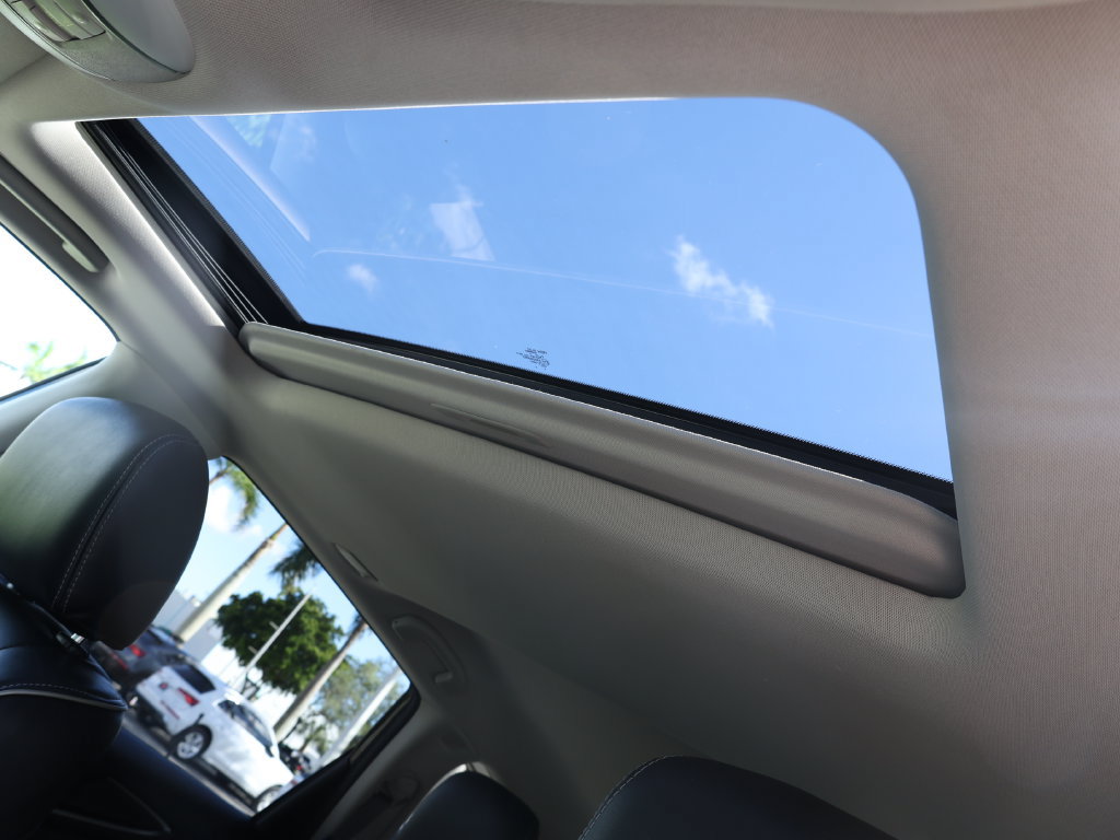 Used 2016 INFINITI QX60 FWD w/ Premium Plus Package image 17