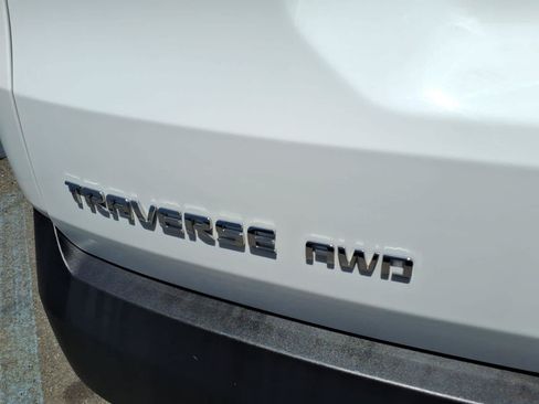 Certified 2023 Chevrolet Traverse LS w/ LPO, Floor Liner Package AWD/4WD image 18