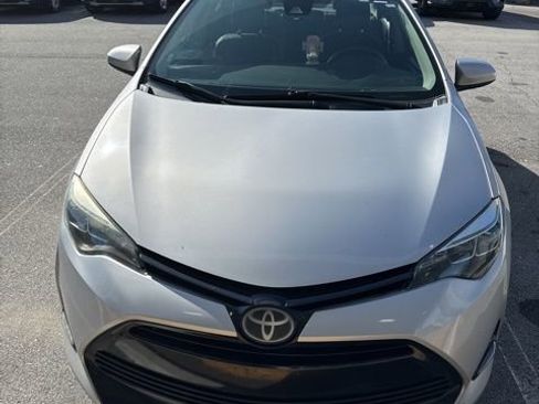 Used 2018 Toyota Corolla L image 9