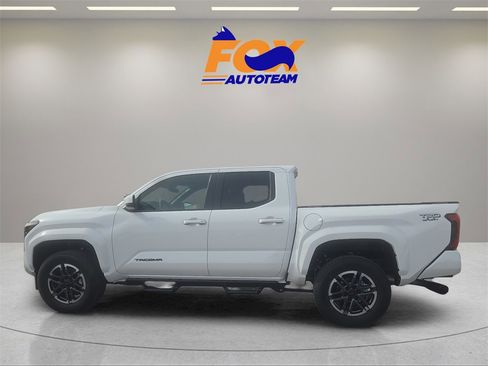 New 2026 Toyota Tacoma TRD Sport image 2